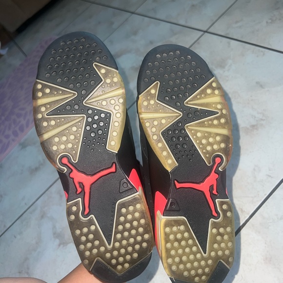 Air Jordan 6 retro BG Infrared 2014 - Picture 5 of 10